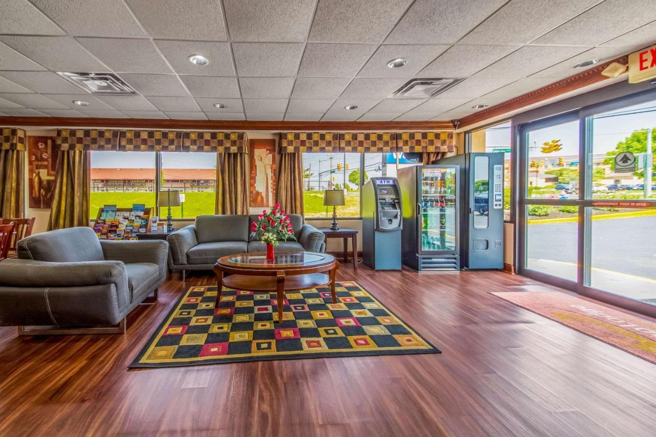 Econo Lodge Mount Laurel Exterior foto